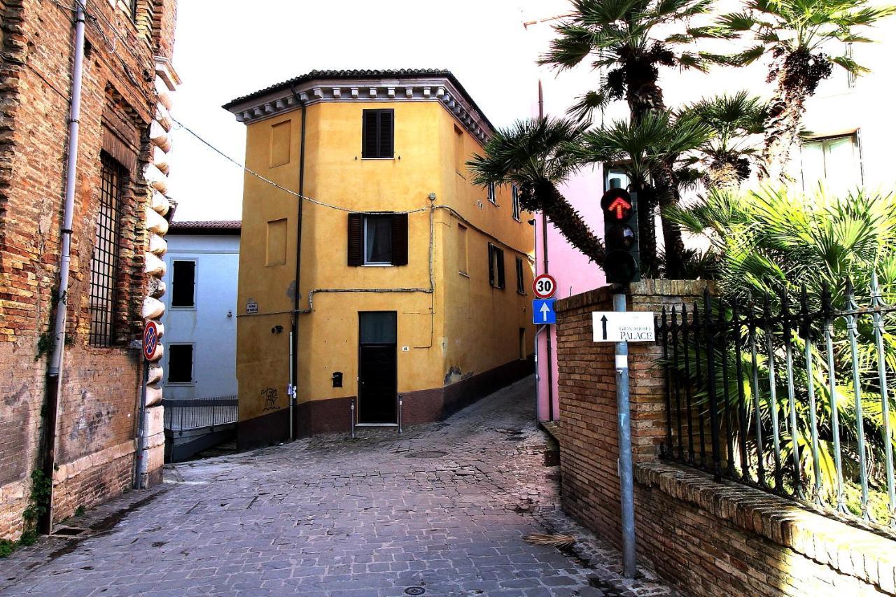 Uno Sguardo Sul Mare - Appartamento Ancona Exteriér fotografie